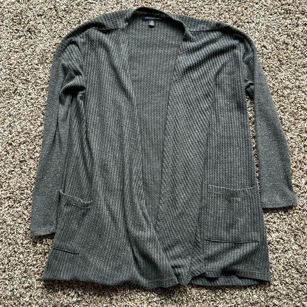 American eagle women’s cardigan